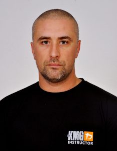 ja 233x300